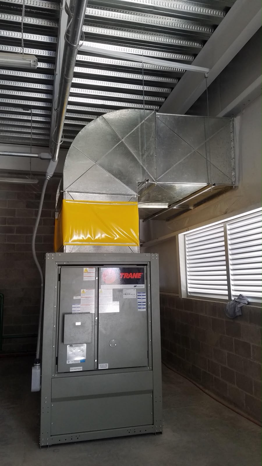 Instalación eléctrica industrial realizada por GPV